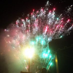 Barefoot-Landing-Fireworks-Display