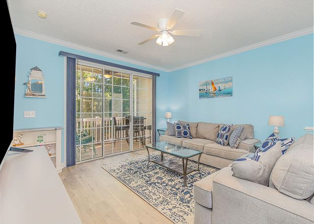 arbor-trace-624-Living-Room